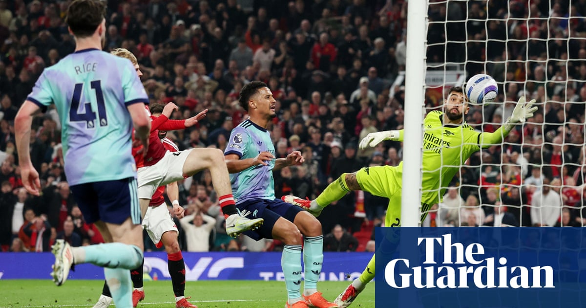 Rice strike and Raya saves help Arsenal rescue point at Manchester United Rice strike and Raya saves help Arsenal rescue point at Manchester United