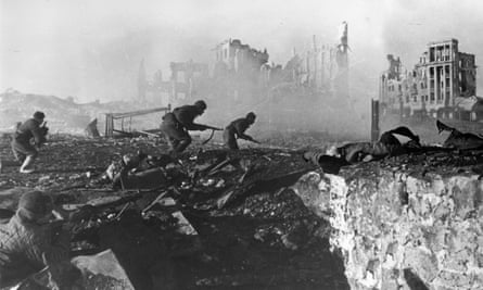 Red Army troops during the battle of Stalingrad in 1942. As many as 750,000 German soldiers died there