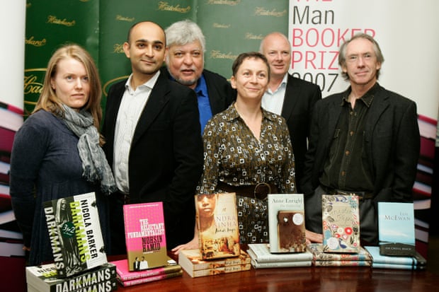 McEwan with fellow Booker prize shortlist finalists in 2007.