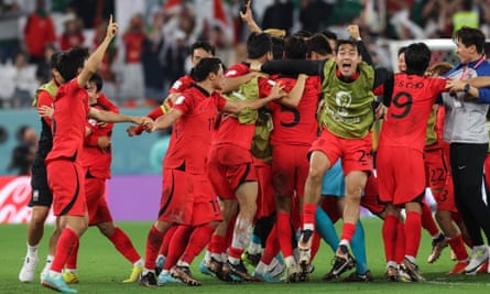 La Corée du Sud célèbre sa qualification pour les huitièmes de finale de la Coupe du monde au Qatar