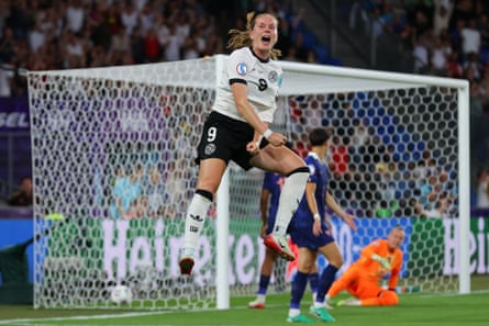 Sjoeke Nüsken of Germany celebrates her equaliser
