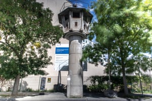 berlin wall in pictures