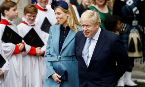 carrie symonds green dress Carrie Symonds Wears 285 Dress From Seraphina