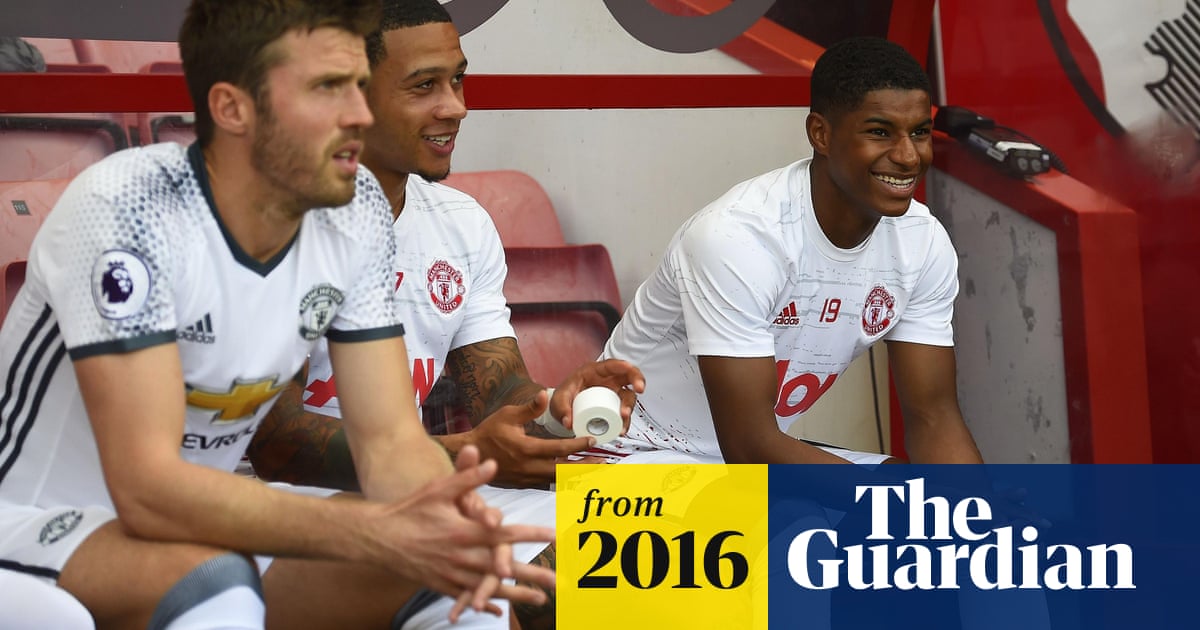 Jose Mourinho Reassures Marcus Rashford After England Demotion Manchester United The Guardian Jose Mourinho Reassures Marcus Rashford After England Demotion Manchester United The Guardian