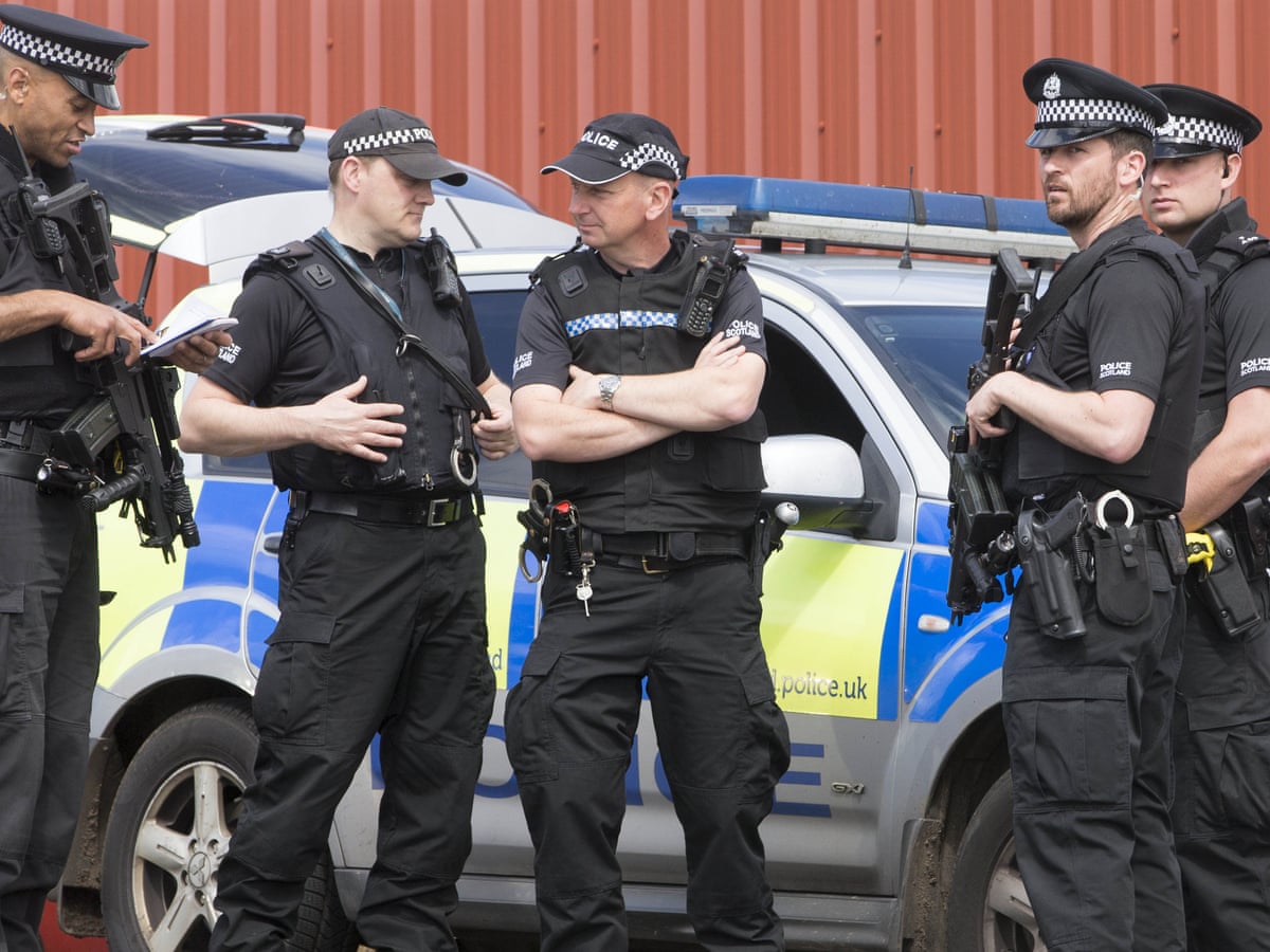 do cops carry cigarettes It would change the power dynamic': police officers on carrying guns Are LEOs allowed to smoke