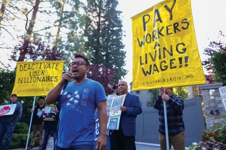 Carlos Ramos campaigning with Gig Worker rising.