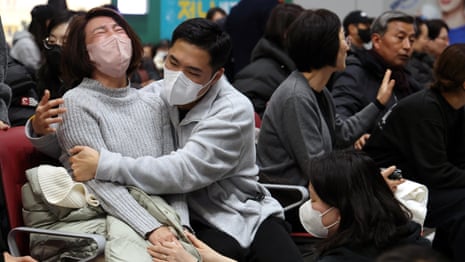 ‘Final tragedy’: experts debate role of concrete barriers and runway design in South Korean plane crash ‘Final tragedy’: experts debate role of concrete barriers and runway design in South Korean plane crash