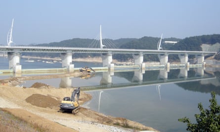 Sunk costs … Four Major Rivers project work at the Gangchon bridge and weir in Yeoju, South Korea.