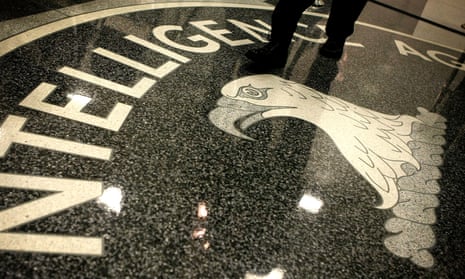The CIA determined that individuals linked to Moscow stole Democratic party emails, according to the Washington Post.