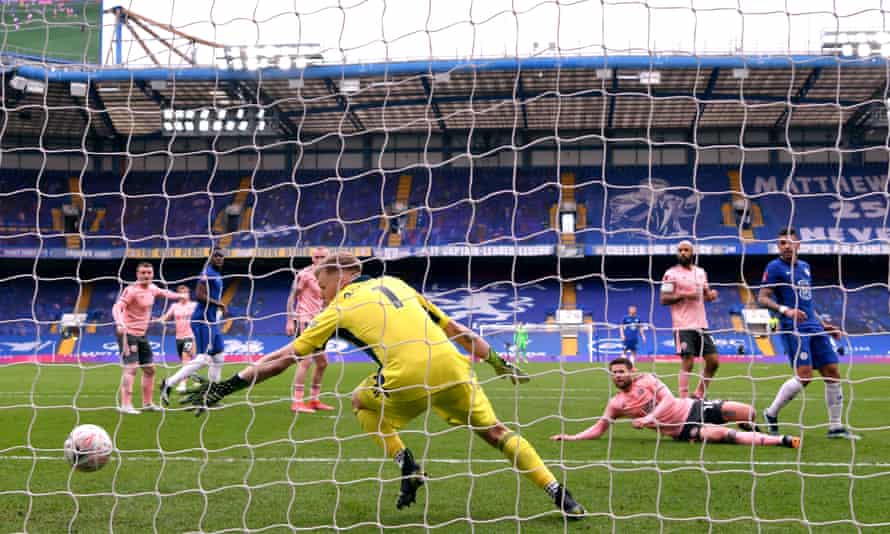 Oliver Norwood scores an own goal