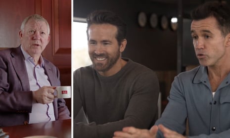 Sir Alex Ferguson joins Ryan Reynolds and Rob McElhenney to announce Wrexham v Man Utd – video