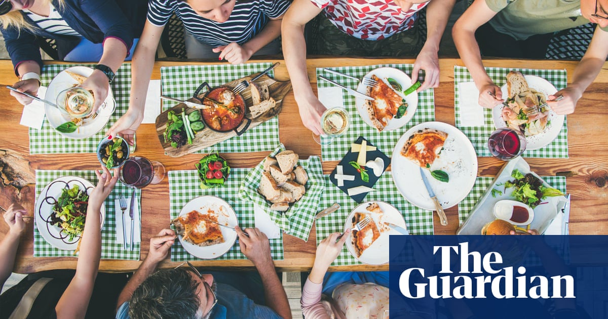 Happy meals: is eating together the secret to happiness?