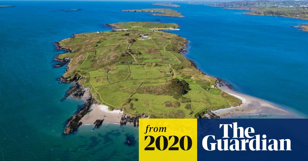 На острове в Атлантическом океане нашли пластиковые скалы - Рамблер/новости