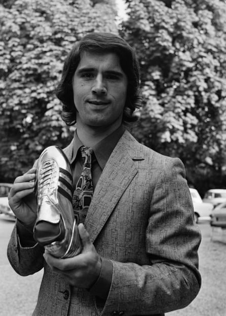 Gerd Müller with his Golden Boot award for being the top European scorer for the 1971-72 season.