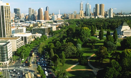 Melbourne Domain Park and skyline