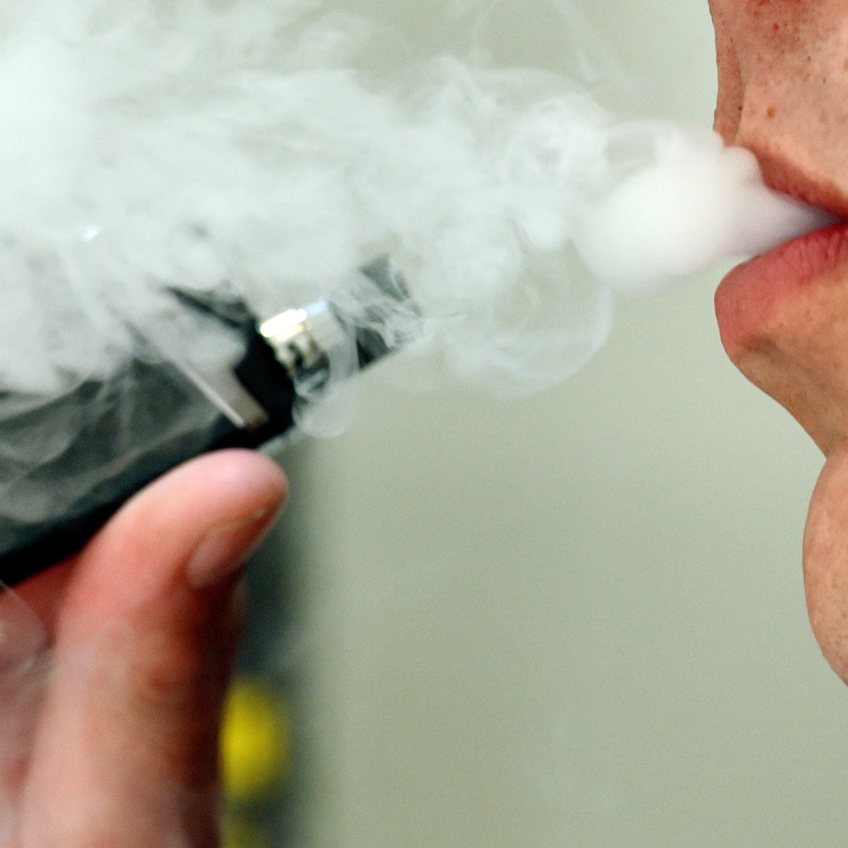 is vaping less harmful than smoking cigarettes 2024 vs which worse? Majority of UK smokers wrongly