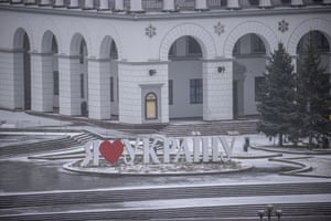 Kyiv after snowfall amid Russian attacks