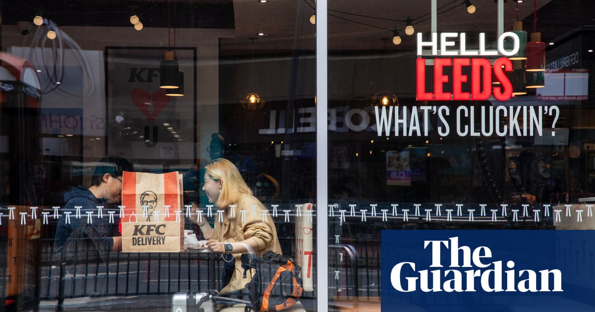 Fast food chains accused of 'flooding' areas near UK schools with unhealthy options