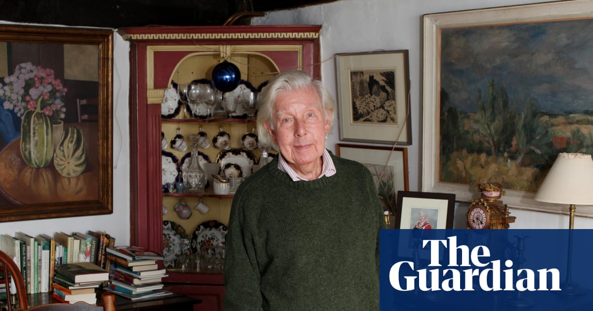 British Library acquires archive of rural life writer and essayist Ronald Blythe
