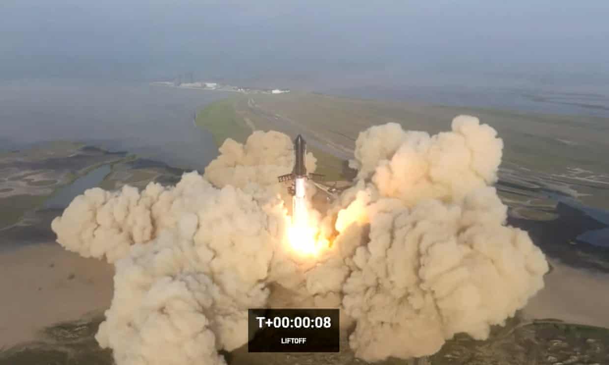 Elon Musk’s SpaceX rocket blows up minutes after launch (theguardian.com)