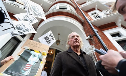John Pilger addressing the media after visiting his friend Julian Assange at the Ecuadorian embassy in London in 2012.