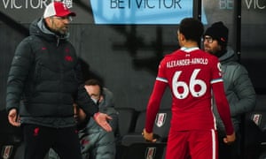 Klopp reacts to a disgruntled Alexander-Arnold