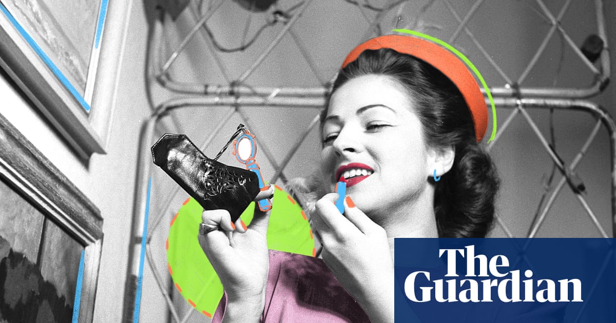 The kindness of strangers: a glamorous flight attendant gave me her brand-new lipstick