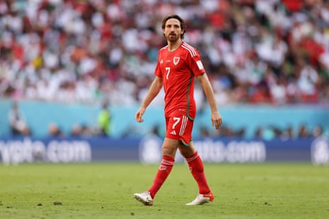 On comes the welsh Pirlo.