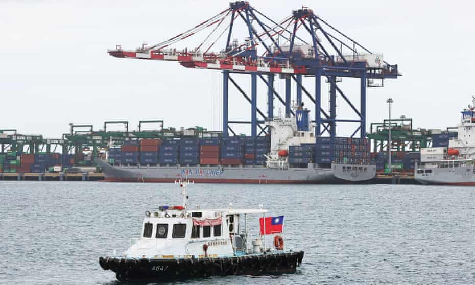 The alert falsely stated China had fired missiles at ports near Taipei.