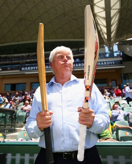 Barry Richards with the bat he used to make 325 for South Africa in Adelaide in 1970 and the bat David Warner used at the same ground in 2015.