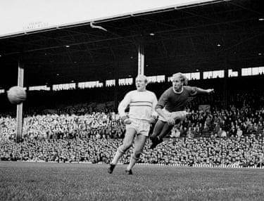 ENGLISH FOOTBALLER BOBBY Charlton of Manchester United during a ma- Old ENGLISH FOOTBALLER BOBBY Charlton of Manchester United during a ma- Old