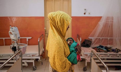 A mother with a child suffering from severe malnutrition in hospital in Baidoa, Somalia