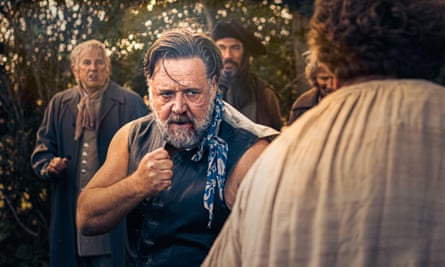 ‘They never washed their bottoms’ … Russell Crowe in Prizefighter.