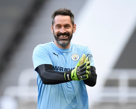 Scott Carson