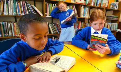 Bookworms … schools should encourage more reading time, says report.