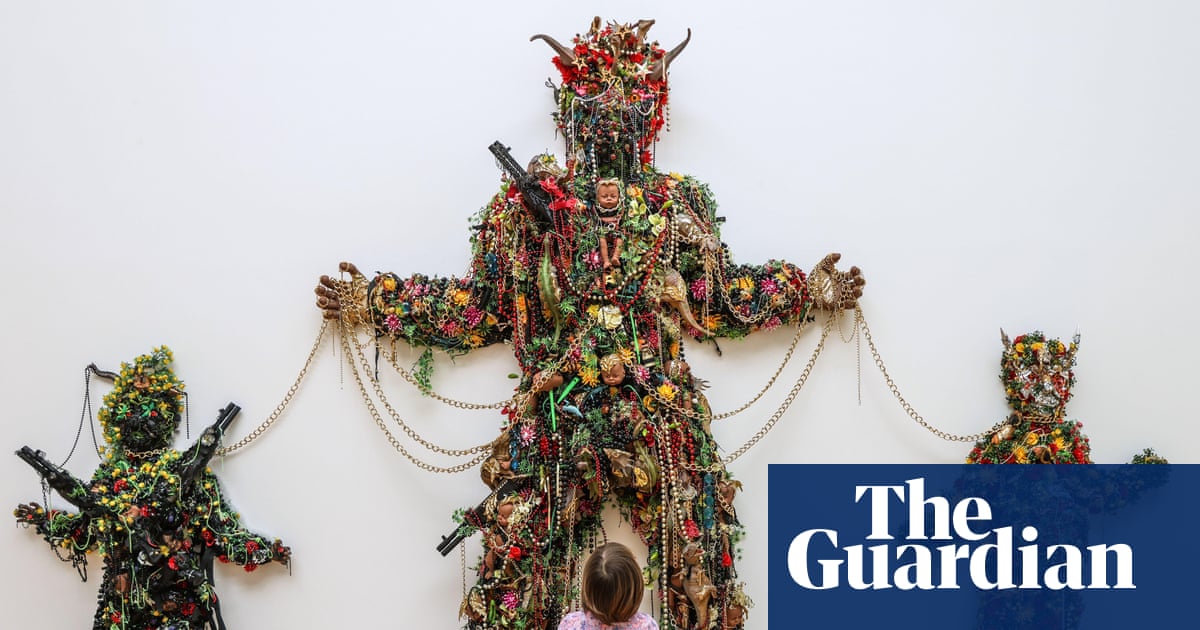 My toddler threw a toy pig at an artwork – and inspired this guide for small kids in galleries