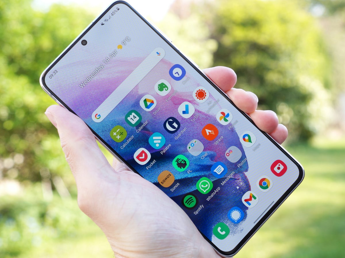 Galaxy S21 Review The Big Screen Samsung Phone For Slightly Less Samsung The Guardian Galaxy S21 Review The Big Screen Samsung Phone For Slightly Less Samsung The Guardian