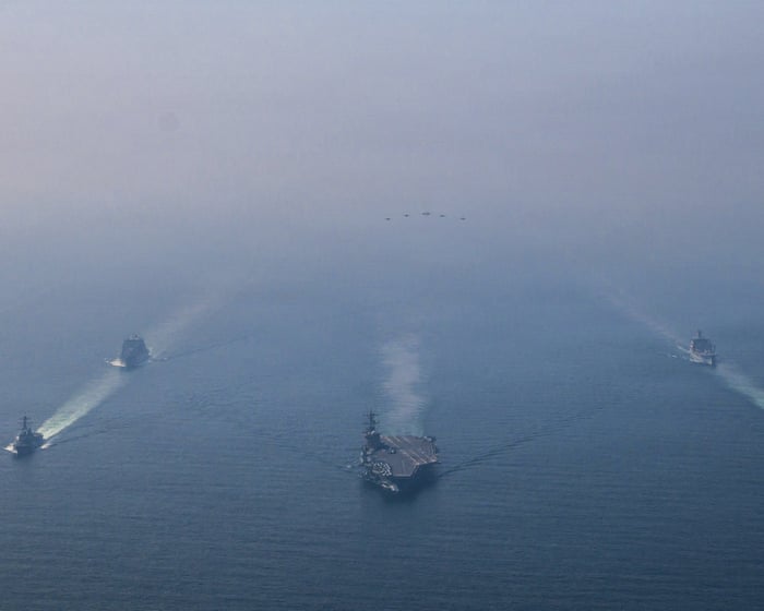 Trump weighs strikes as he gives Iran ‘10 to 15 days’ to agree deal over nuclear programme – US politics live