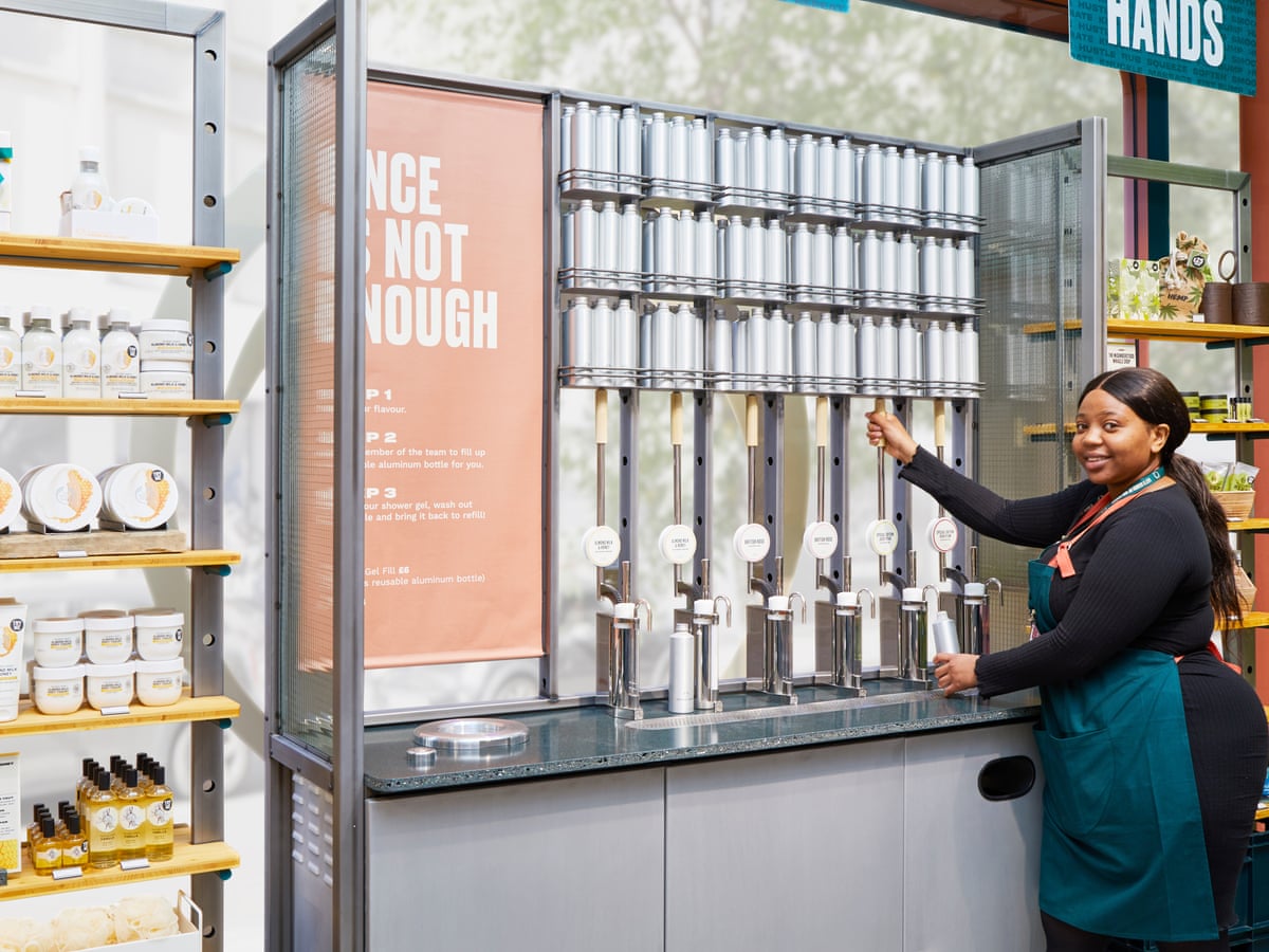Vaizdo rezultatas pagal užklausą „the body shop aluminium reusable“