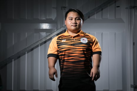 Bonnie Bunyau Gustin from Malaysia competed in the para powerlifting.