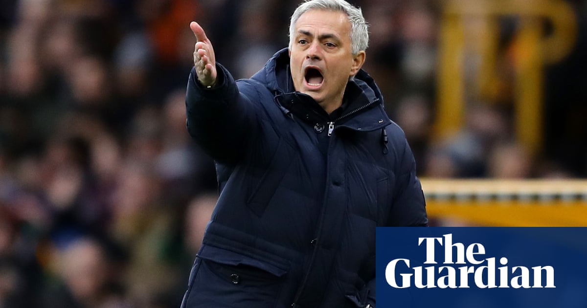 Mourinho tries to avoid discussing Kane but bemoans lack of strikers