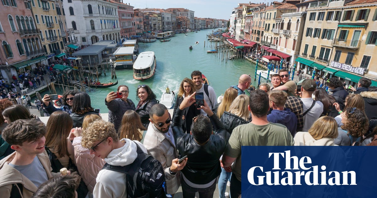 Venice's 5 tourist fee returns and will double for last-minute day-trippers