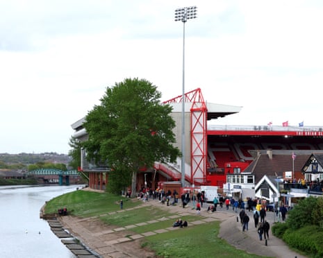 A different shot of the City Ground and the River Trent to the one that was up earlier, but which nevertheless serves its purpose.