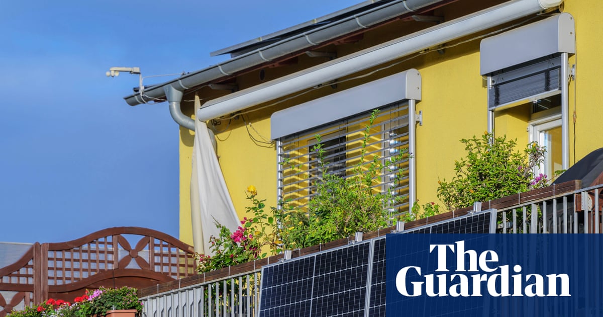 Plug-in solar panels could save households up to $370 a year – if Australia made them legal as in the UK