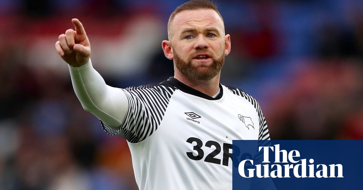 Wayne Rooney leads footballers backlash against pay cut criticism