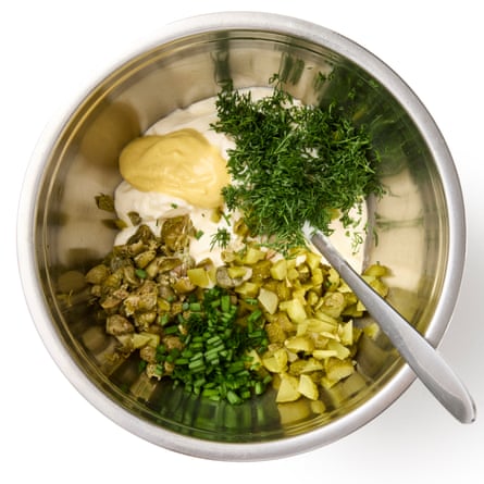 ingredients for nan tartare condiment successful a bowl
