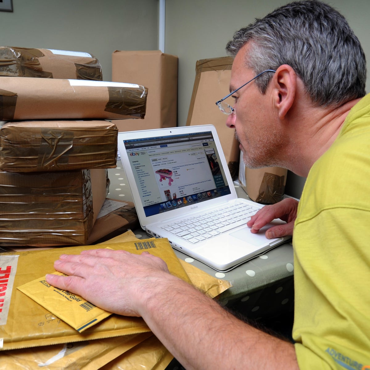 Ebay Accused Of Failing Its Sellers As Fraudulent Buyers Manipulate The System Money The Guardian