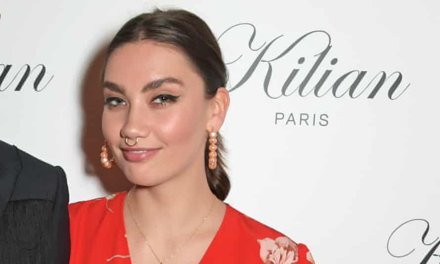 كارينا إستومينا