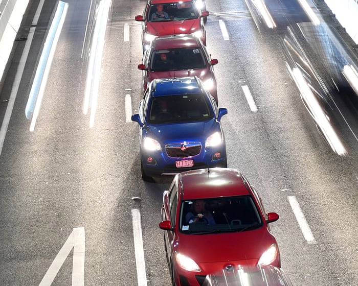 Fake claims about Australian road rules on headlights generated by AI and spread on Google