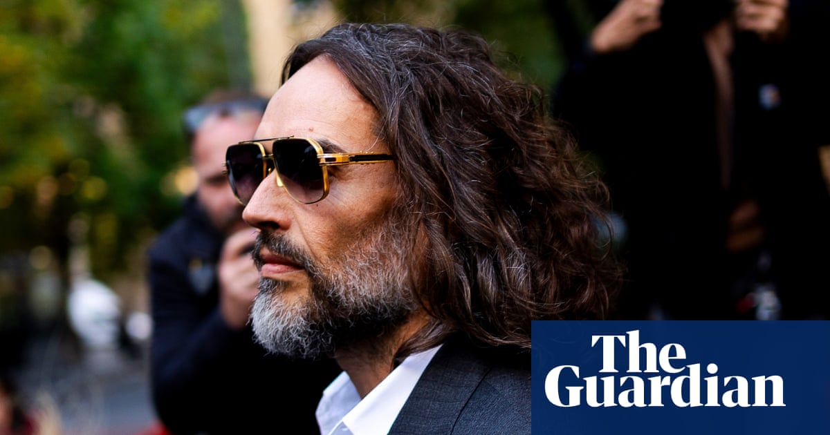 Russell Brand was ‘wild-eyed maniac’ when trying to drag woman into toilets, court told